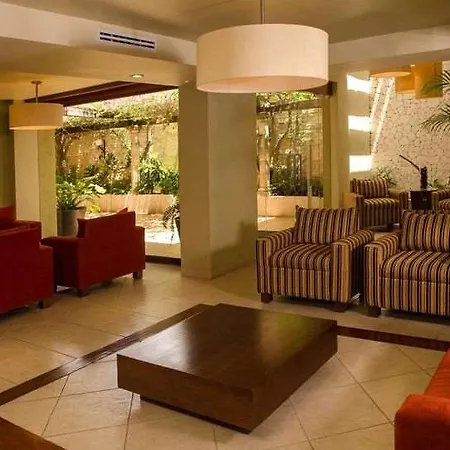 Suites Colonial 